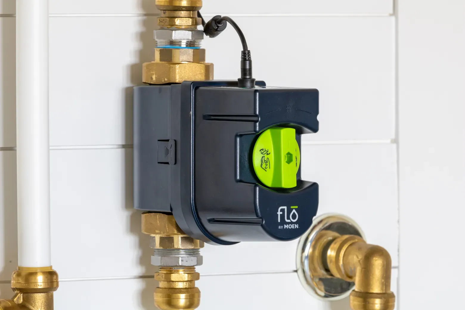 flo-by-moen water shut off