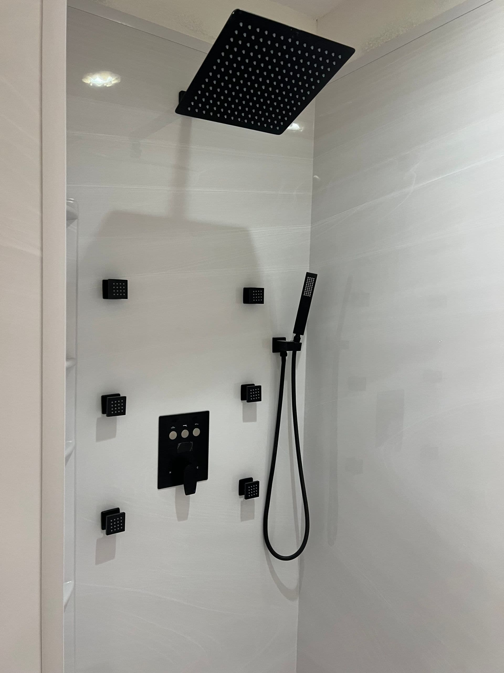 Body Sprayers. Rain Head Matte Black